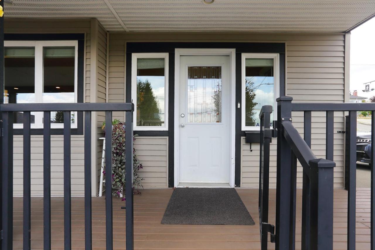 Lovely J Home -Stunning River View Cozy Two Bedroom Private Suite New Westminster Exterior foto