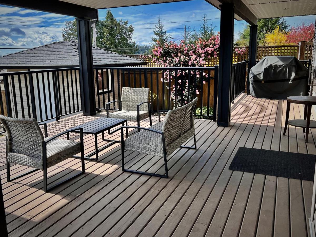 Lovely J Home -Stunning River View Cozy Two Bedroom Private Suite New Westminster Exterior foto